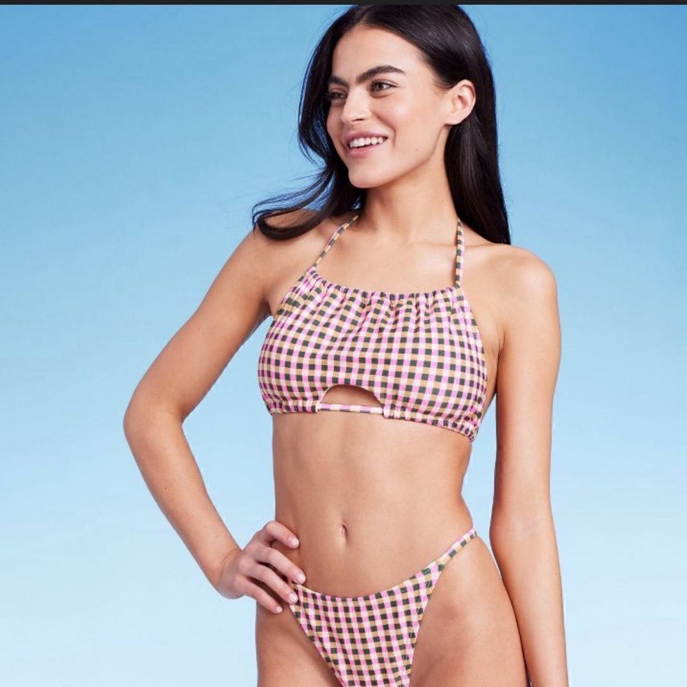 High‎ neck bikini top and bottom